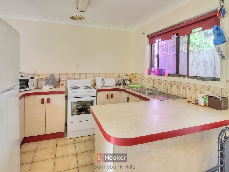 31 Longden Street, Coopers Plains QLD 4108