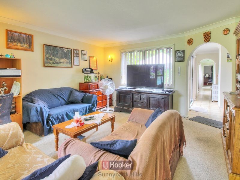 31 Longden Street, Coopers Plains QLD 4108