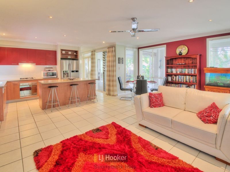 2 Nalbaugh Lane, Parkinson QLD 4115