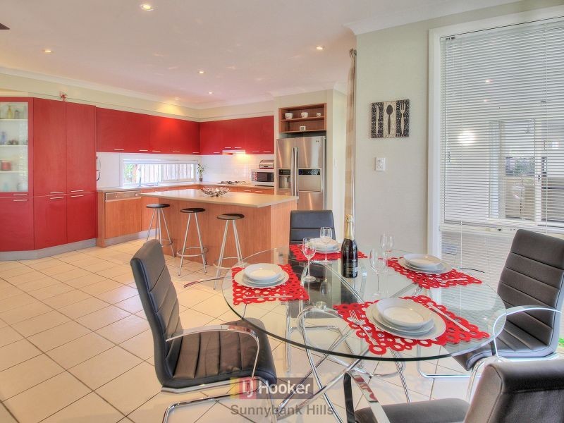 2 Nalbaugh Lane, Parkinson QLD 4115