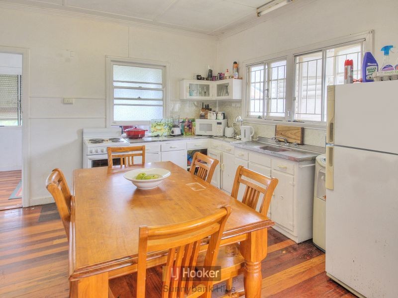 29 Cambridge Street, Carina Heights QLD 4152