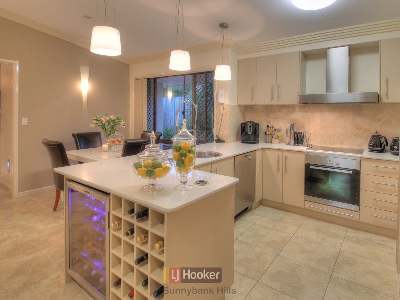 11 Gedas Street, Calamvale QLD 4116