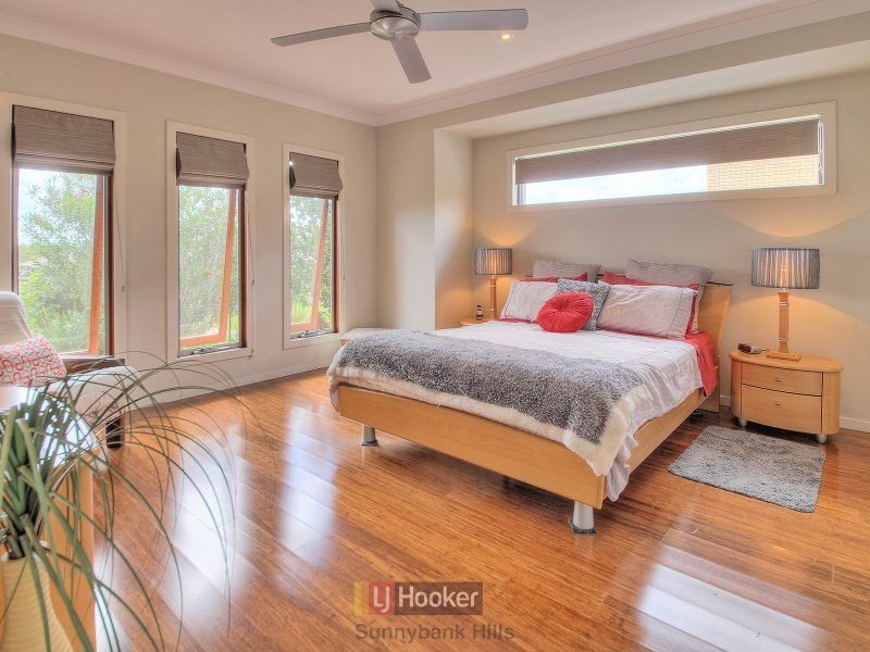 17 Larapinta Circuit, Parkinson QLD 4115