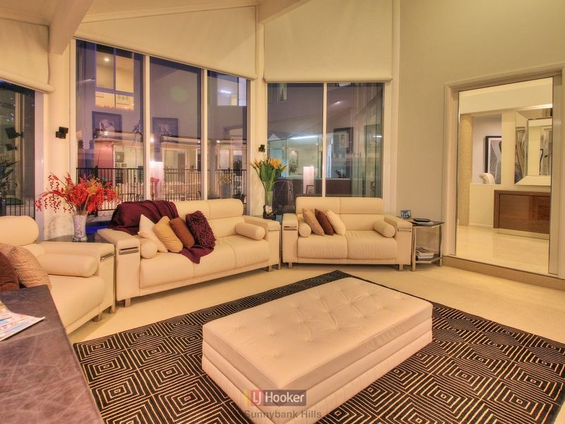 2 Wills Place, Macgregor QLD 4109