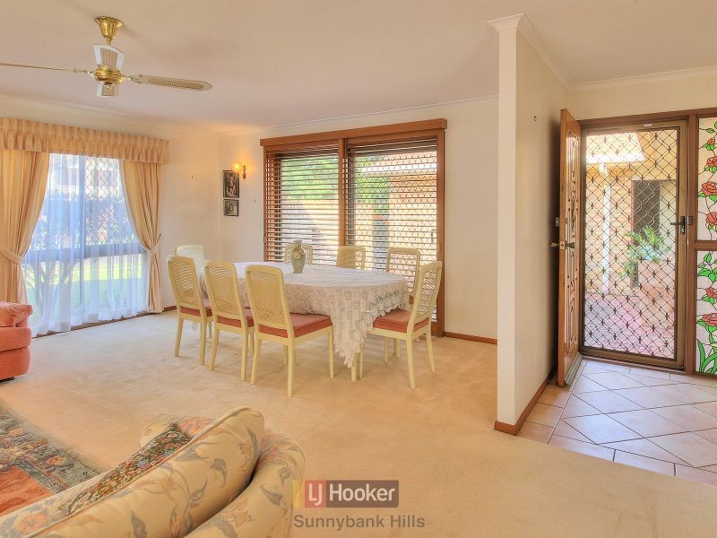 11 Lynelle Street, Sunnybank Hills QLD 4109