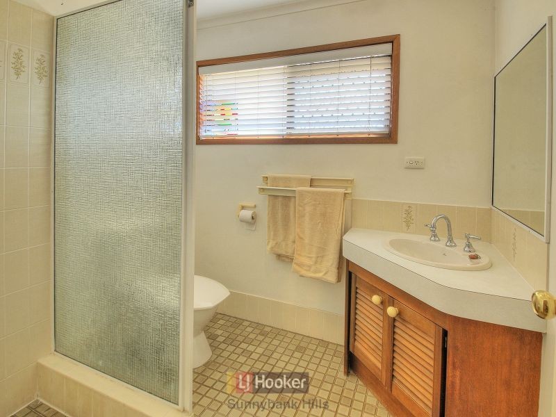 11 Lynelle Street, Sunnybank Hills QLD 4109