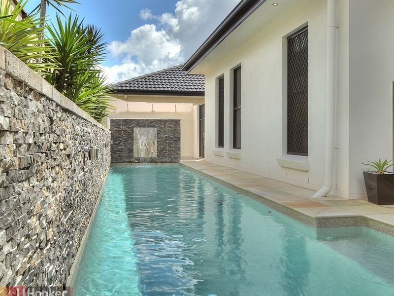 30 Walker Circuit, Eight Mile Plains QLD 4113