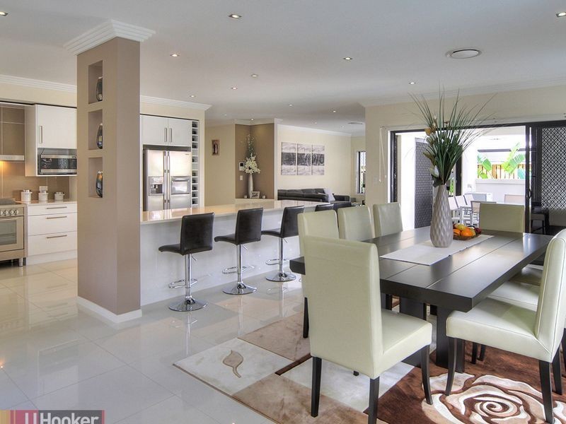 30 Walker Circuit, Eight Mile Plains QLD 4113