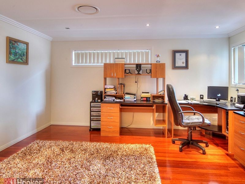 30 Walker Circuit, Eight Mile Plains QLD 4113