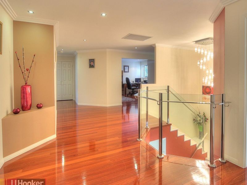 30 Walker Circuit, Eight Mile Plains QLD 4113