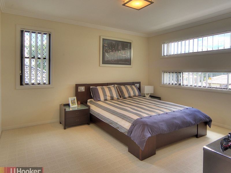 30 Walker Circuit, Eight Mile Plains QLD 4113