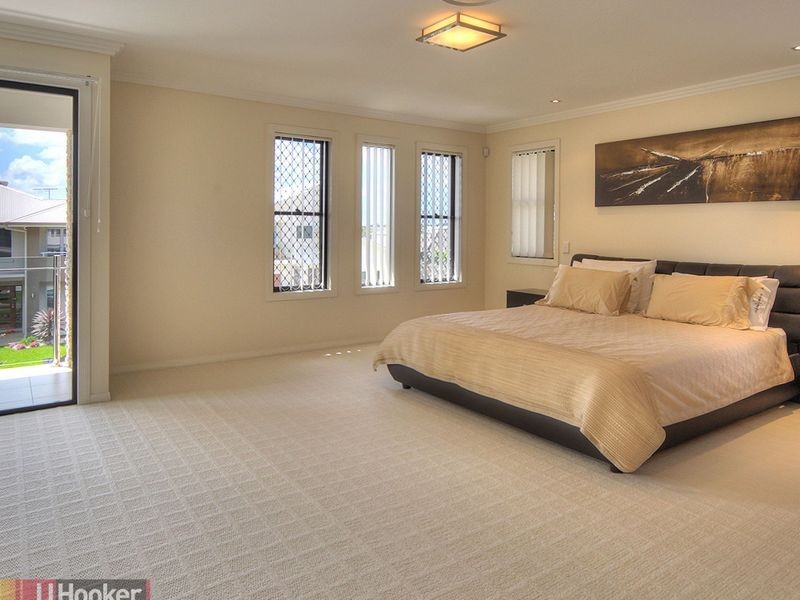 30 Walker Circuit, Eight Mile Plains QLD 4113