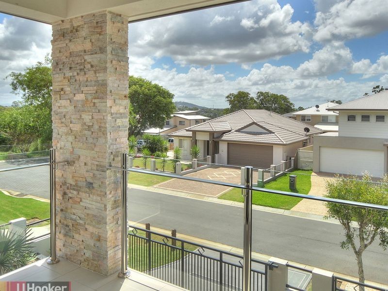 30 Walker Circuit, Eight Mile Plains QLD 4113
