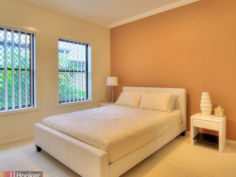 30 Walker Circuit, Eight Mile Plains QLD 4113