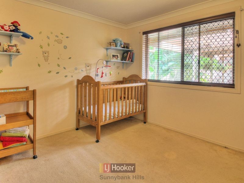 20 Orania Crescent, Calamvale QLD 4116