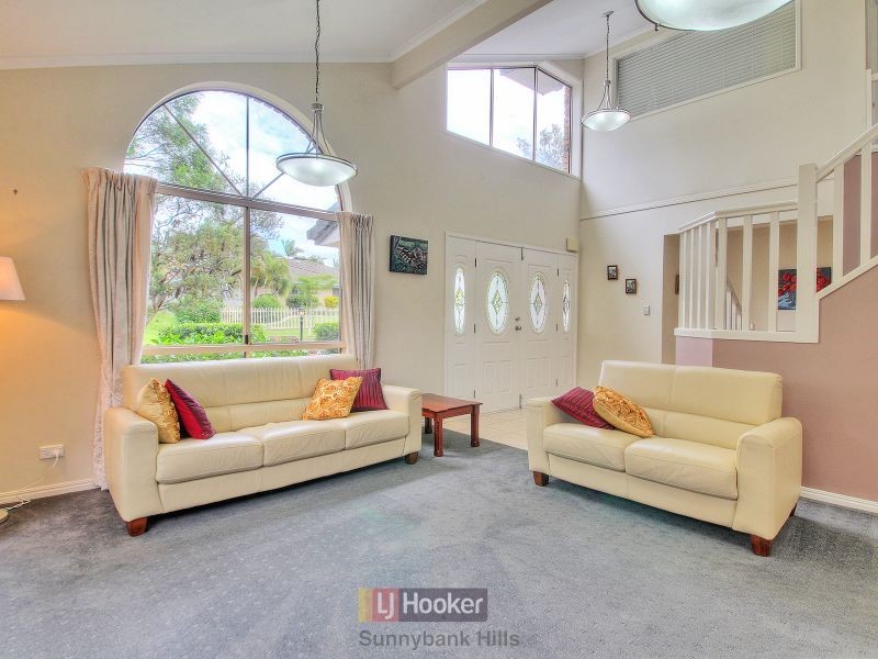 10 Cottonwood Crescent, Calamvale QLD 4116