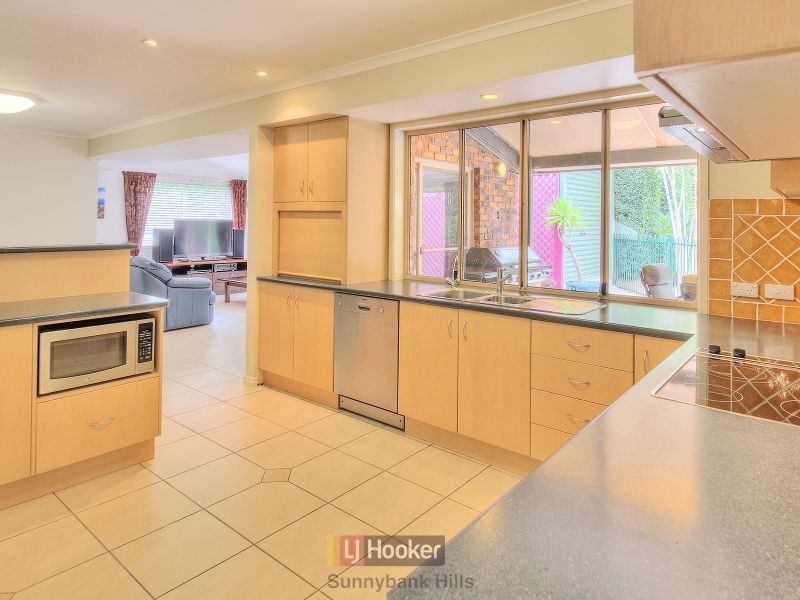 10 Cottonwood Crescent, Calamvale QLD 4116