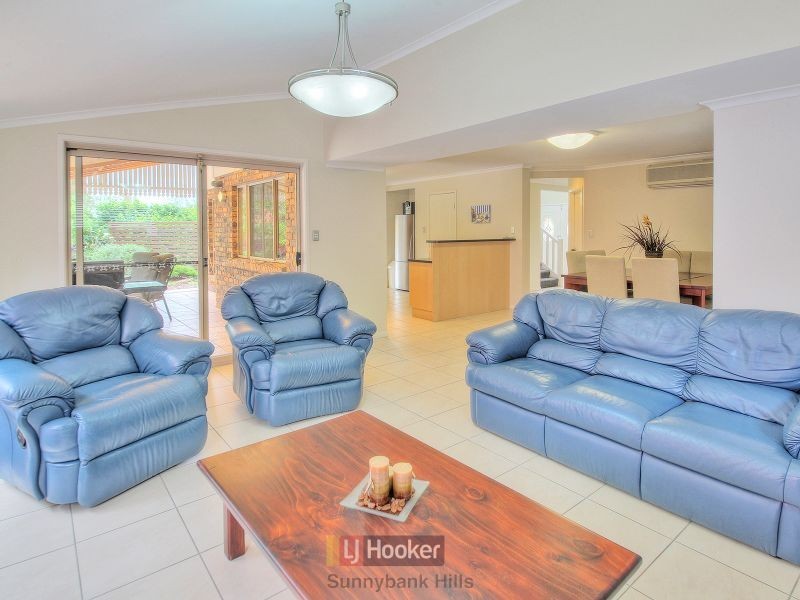 10 Cottonwood Crescent, Calamvale QLD 4116