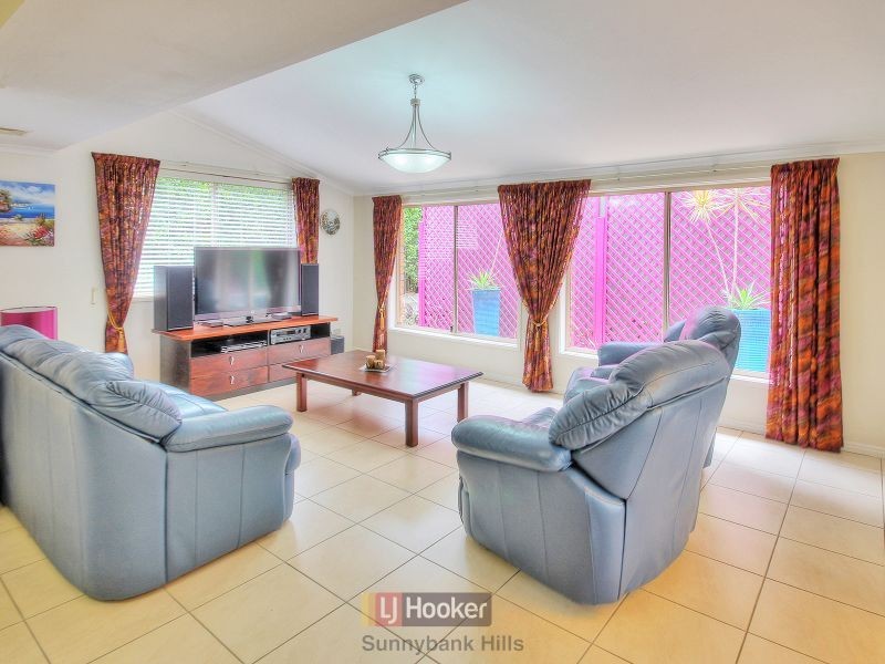 10 Cottonwood Crescent, Calamvale QLD 4116