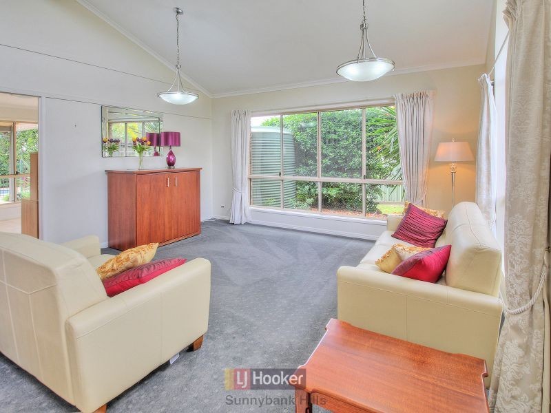 10 Cottonwood Crescent, Calamvale QLD 4116