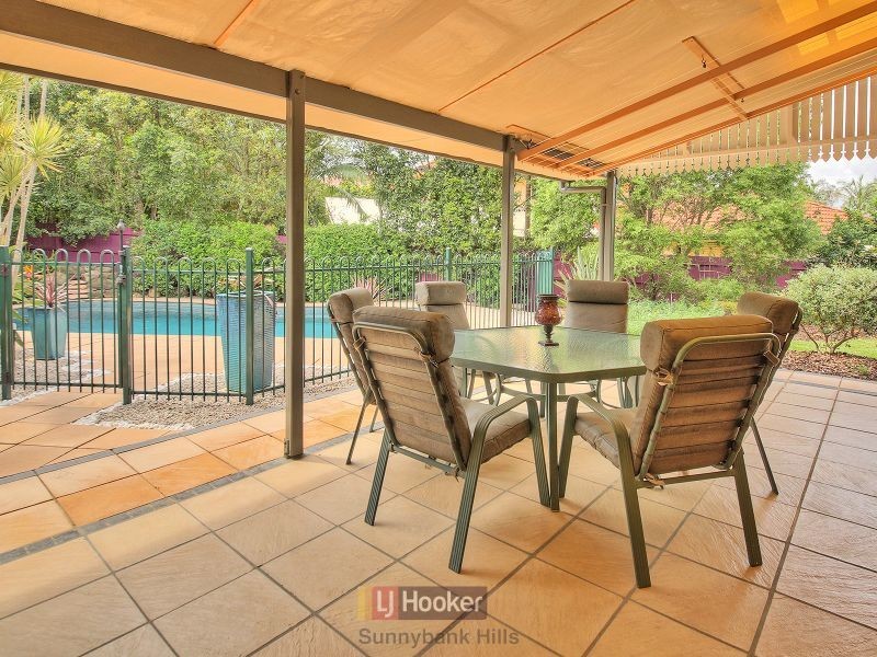 10 Cottonwood Crescent, Calamvale QLD 4116