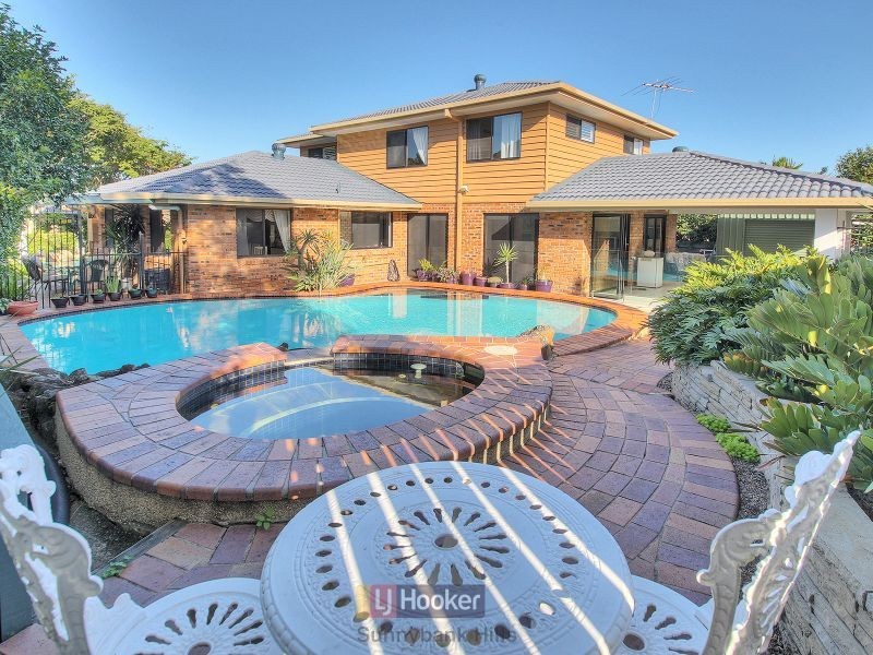 12 Coolidge Court, Stretton QLD 4116