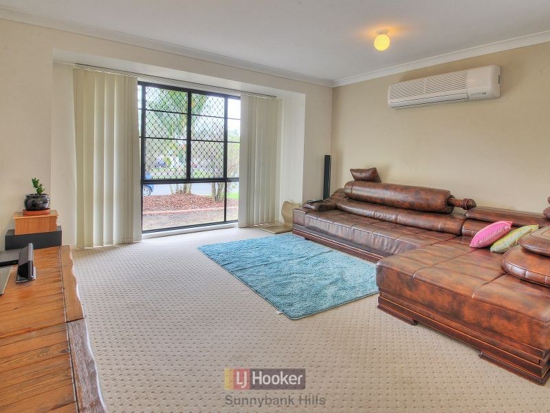 6 Dance Crescent, Eight Mile Plains QLD 4113