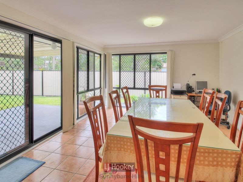 6 Dance Crescent, Eight Mile Plains QLD 4113