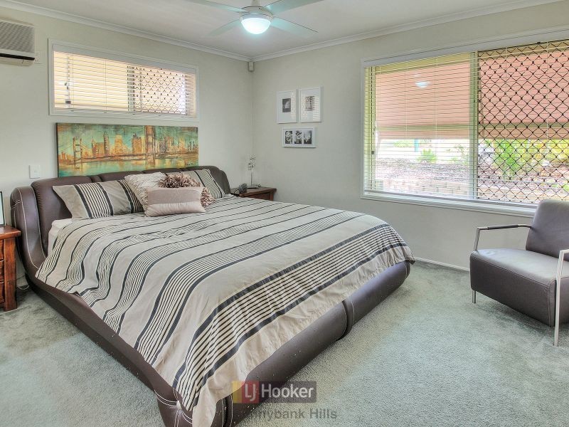 10 Bougainvillea Street, Calamvale QLD 4116