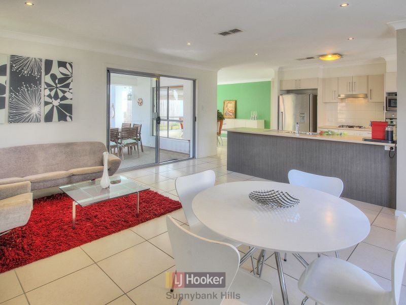 6 Lillydale Place, Calamvale QLD 4116