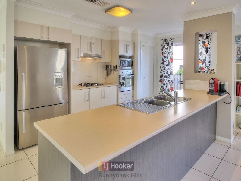 6 Lillydale Place, Calamvale QLD 4116