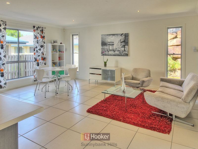 6 Lillydale Place, Calamvale QLD 4116