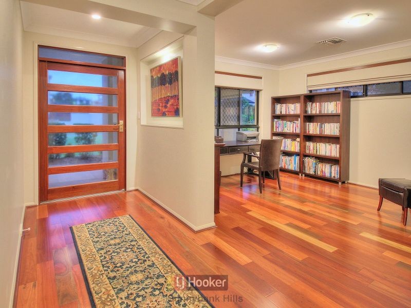 20 Azzure Street, Eight Mile Plains QLD 4113