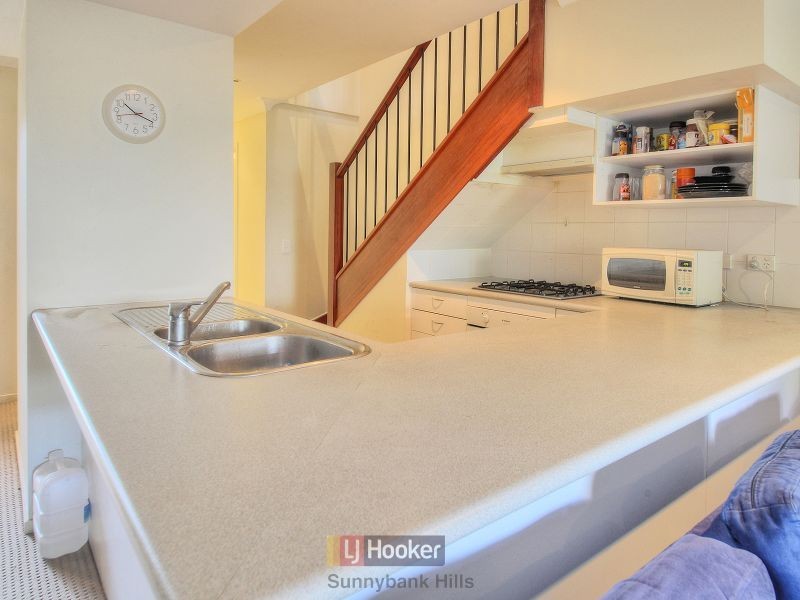 6/17 Fairlawn Street, Nathan QLD 4111