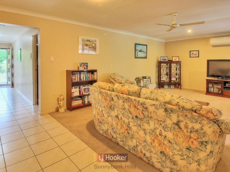 50 Tallowood Way, Sunnybank Hills QLD 4109