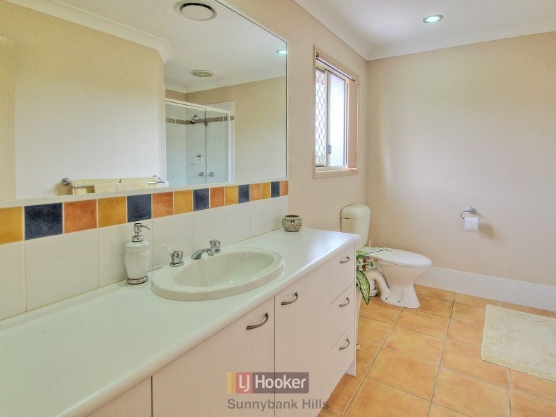 10 Tiberius Court, Parkinson QLD 4115