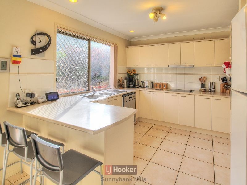 36 Lichfield Place, Parkinson QLD 4115