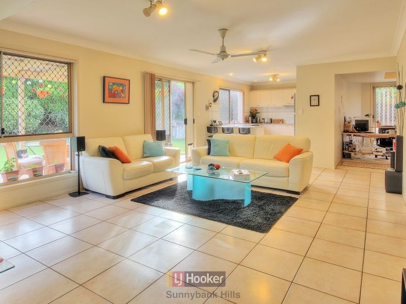 36 Lichfield Place, Parkinson QLD 4115