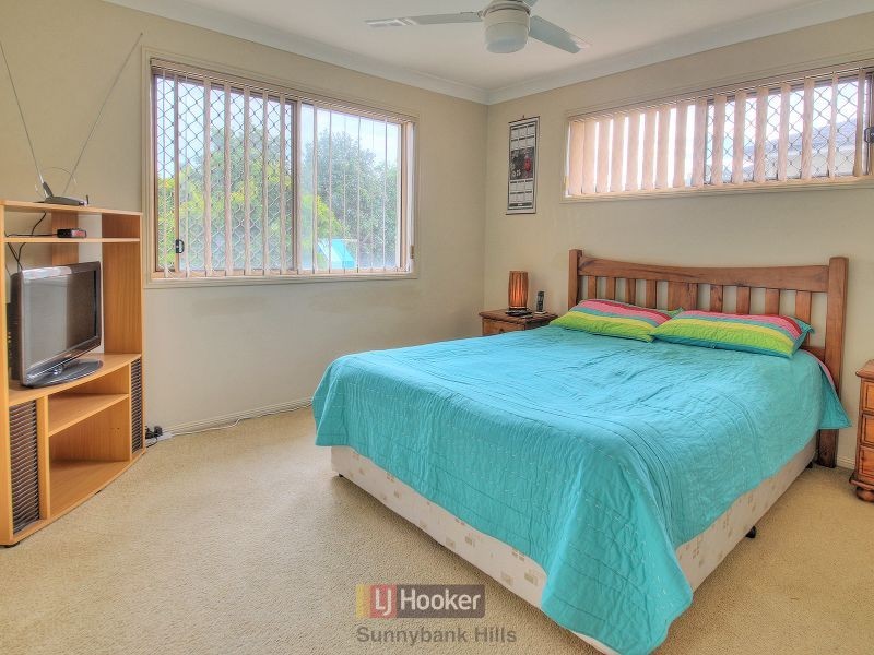 36 Lichfield Place, Parkinson QLD 4115