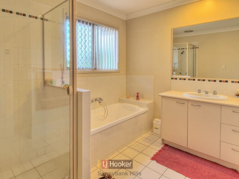 36 Lichfield Place, Parkinson QLD 4115