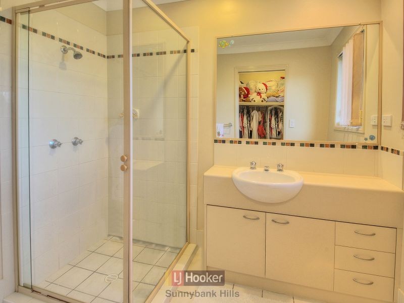 36 Lichfield Place, Parkinson QLD 4115