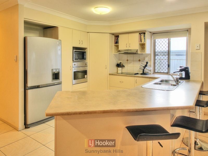 129 Wallum Drive, Parkinson QLD 4115