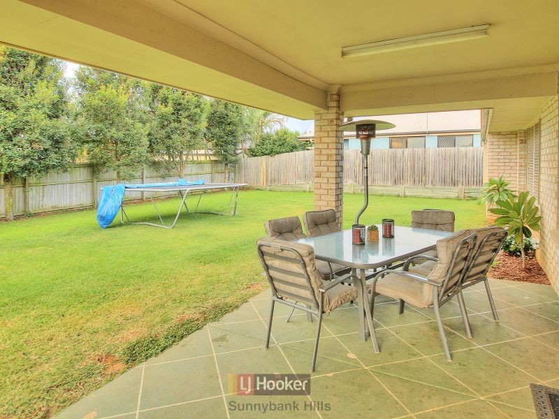 129 Wallum Drive, Parkinson QLD 4115