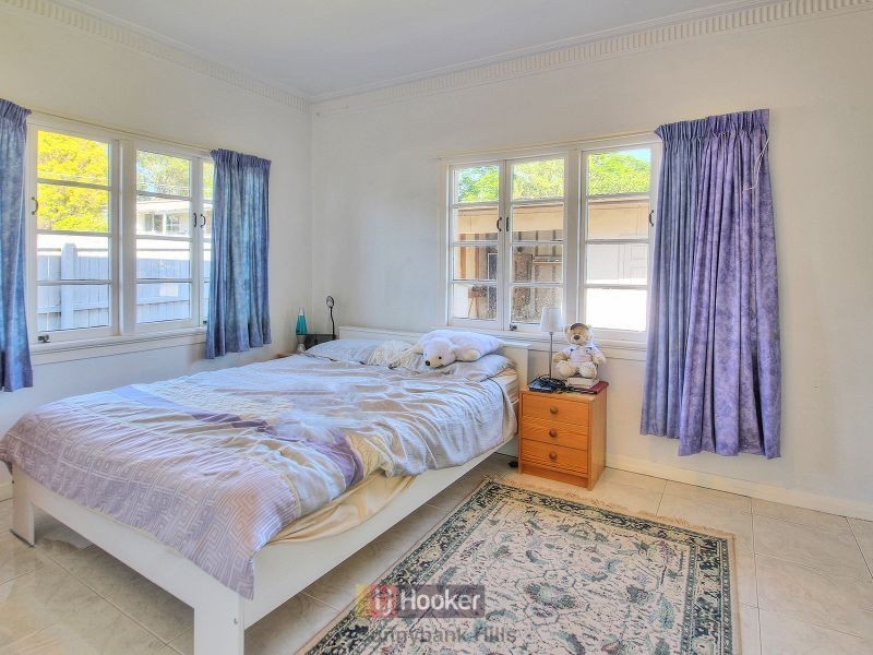 1571 Logan Road, Mount Gravatt QLD 4122