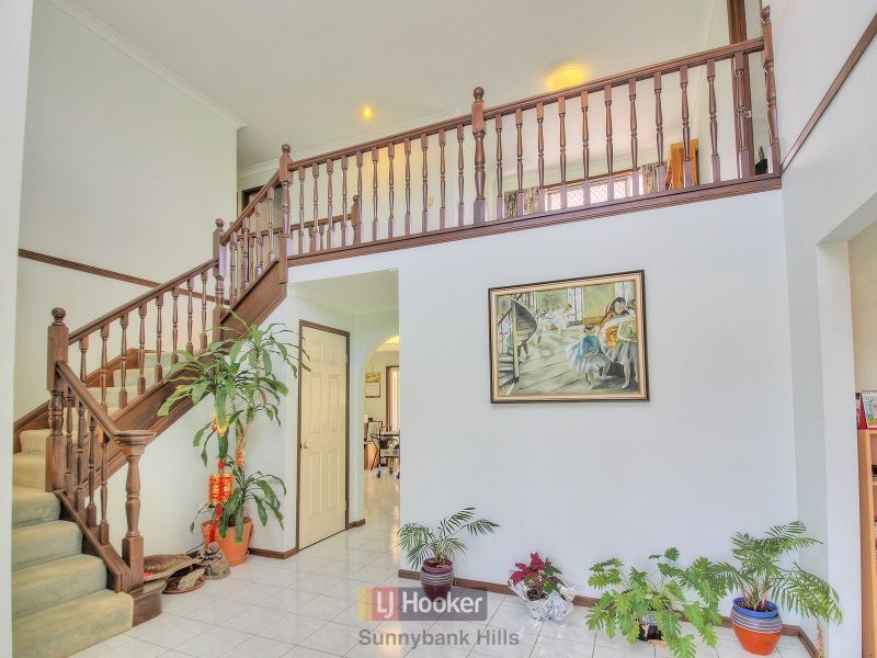 52 Honeysuckle Way, Calamvale QLD 4116