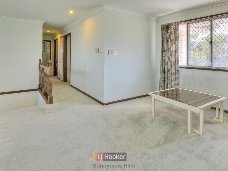 52 Honeysuckle Way, Calamvale QLD 4116