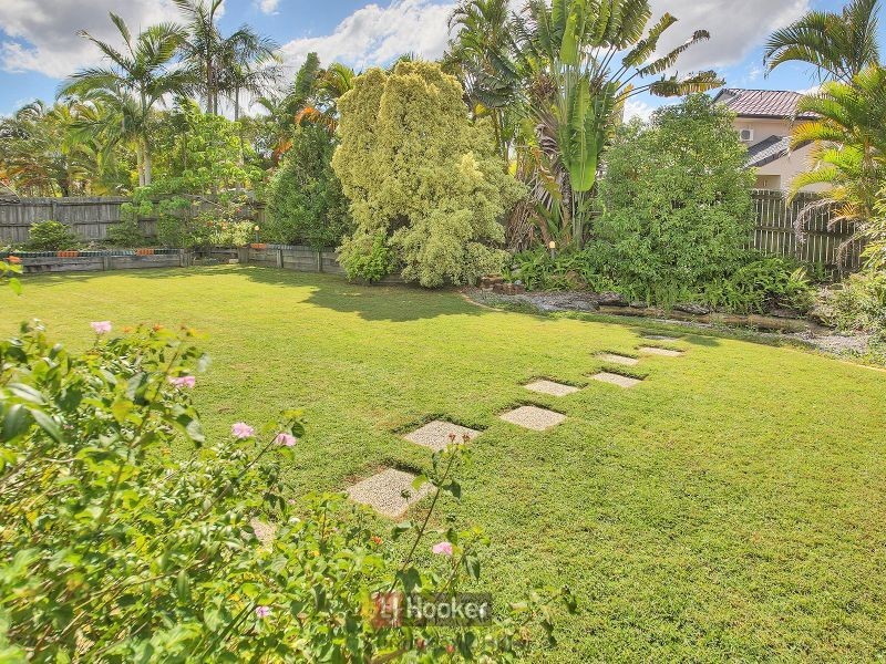 52 Honeysuckle Way, Calamvale QLD 4116