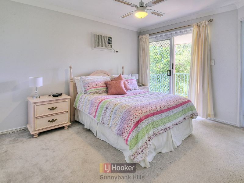 13/18 Swan Lake Crescent, Calamvale QLD 4116