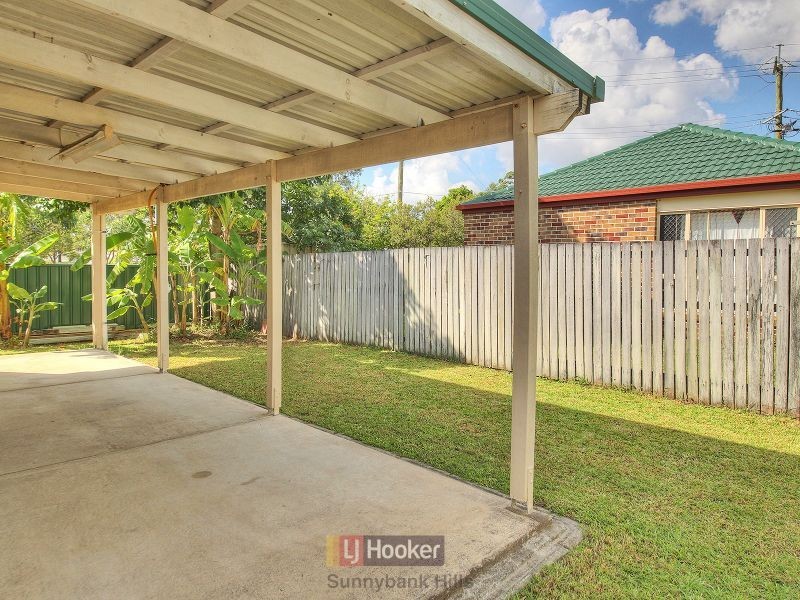 2 Eucalyptus Crescent, Runcorn QLD 4113