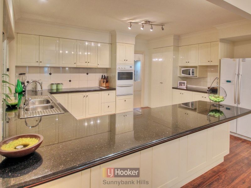 43 Poinciana Crescent, Stretton QLD 4116